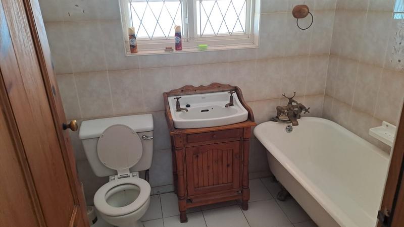 To Let commercial Property for Rent in Mount Croix Eastern Cape